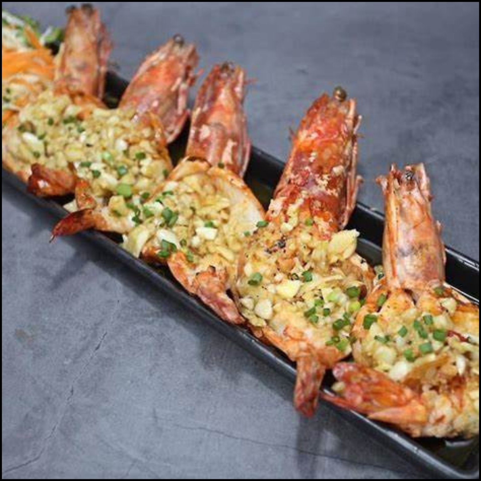 FRIED PRAWN WITH GARLIC AND BUTTER